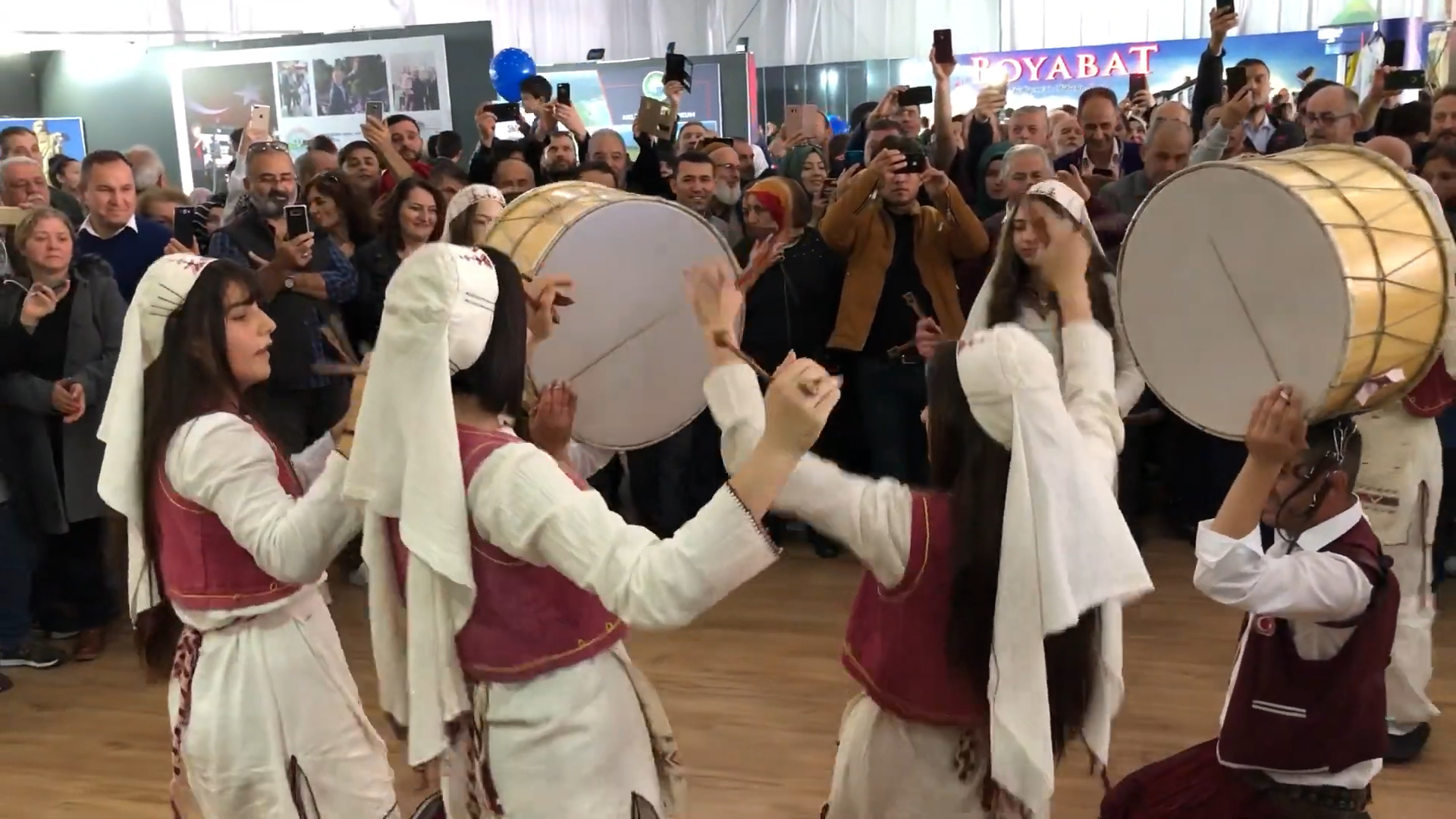 Nevşehir ve Kırşehir Kadınlara Özel Kına Gecelerinde Ritimli Coşku