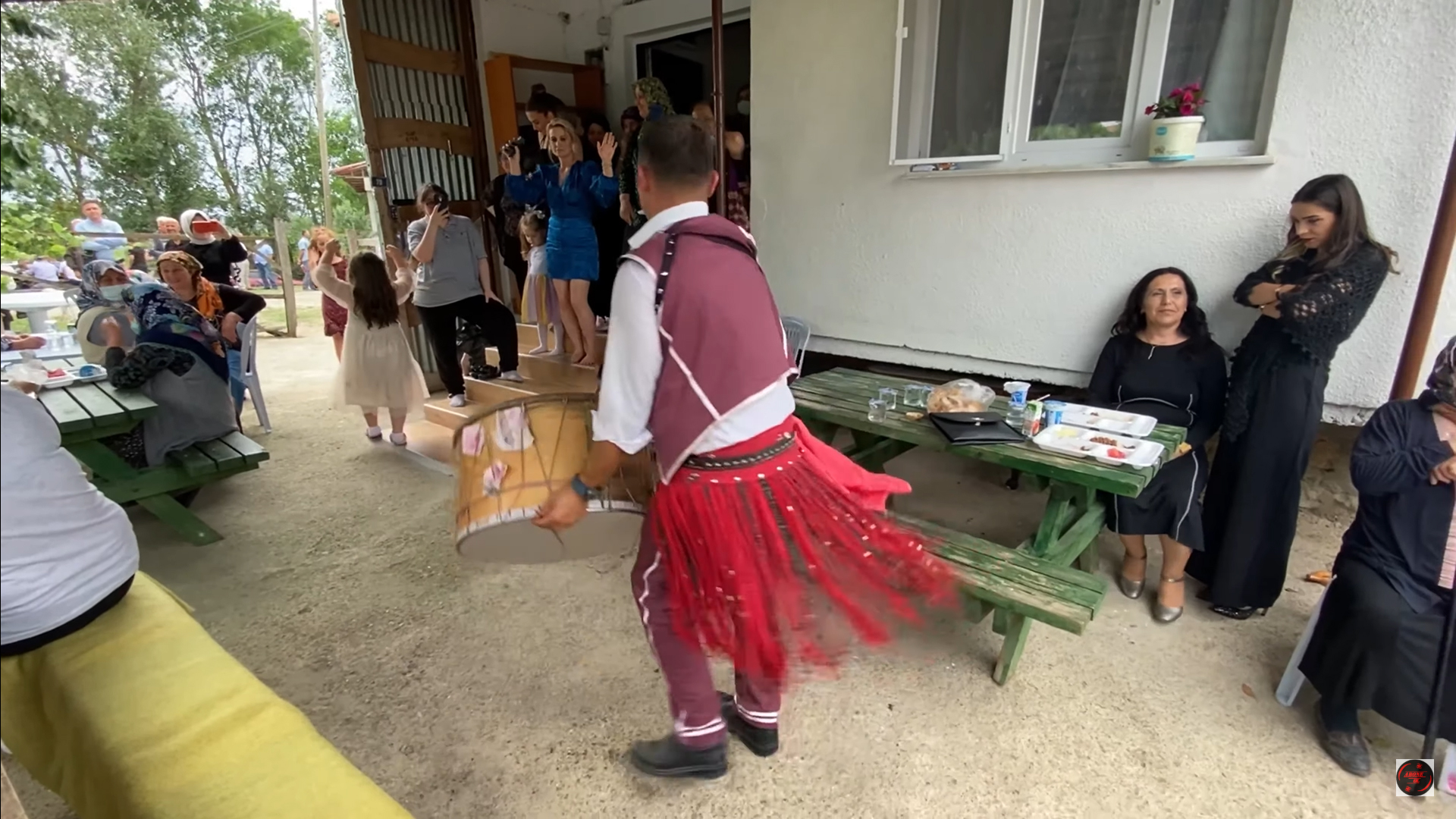Aile Arasında Sıcak ve Samimi Eğlenceler